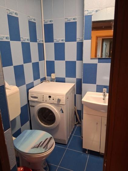 Apartament cu 4 camere semidecomandat în Micălaca