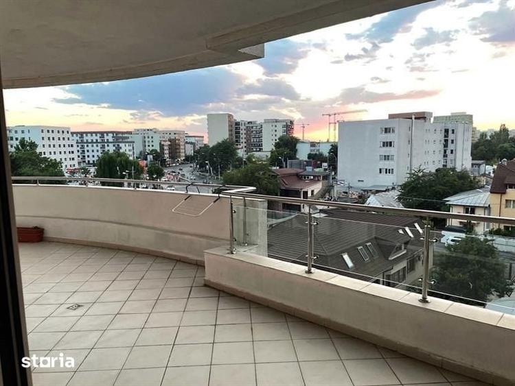 Apartament cu 2 camere decomandat în Pajura