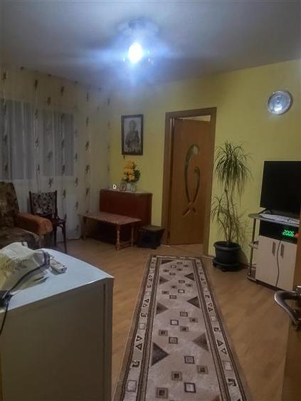 Apartament cu 2 camere nedecomandat în Baraolt