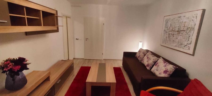 Garsonieră decomandată în Avantgarden