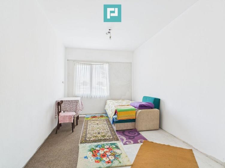 Casă individuală cu 13 camere cu Canalizare în Mehala