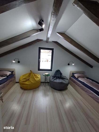Casă cu 4 camere cu Teren 500 Mp în Central