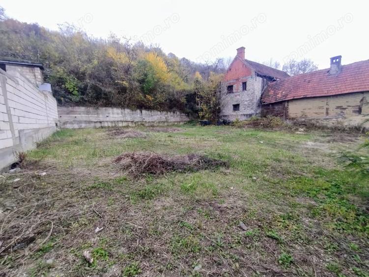 Teren de 387 mp, în Oravița
