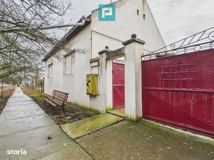 Casă cu 4 camere în Central