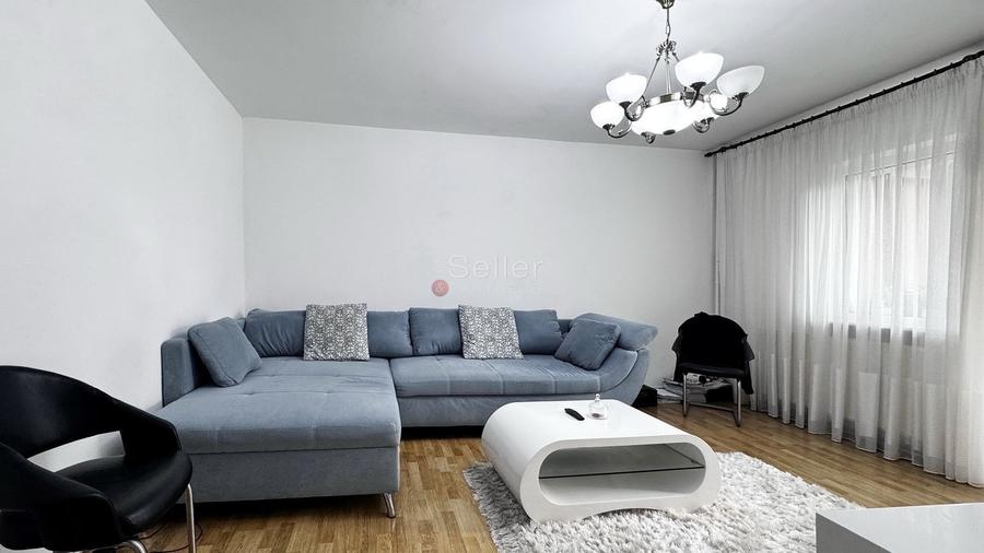 Apartament cu 3 camere decomandat, mobilat în Răcădău
