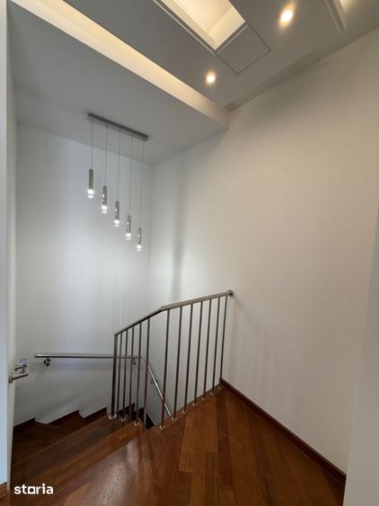 Apartament cu 5 camere în Primăverii
