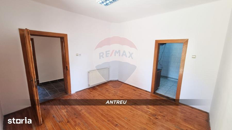 Casă cu 5 camere cu Teren 219 Mp în Orașul Vechi
