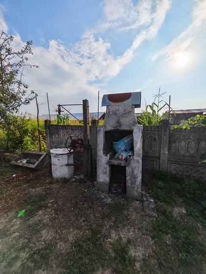 Casă cu 4 camere în Osica de Sus