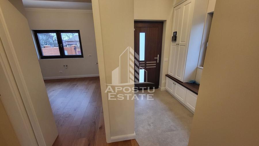 Duplex cu 4 camere cu Canalizare în Mehala