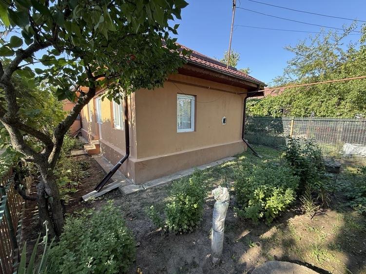Casa de vanzare / com. Gherghita / 4 camere / Baie / Bucatarie / Gaze / Centrala / 1.500 mp - 10