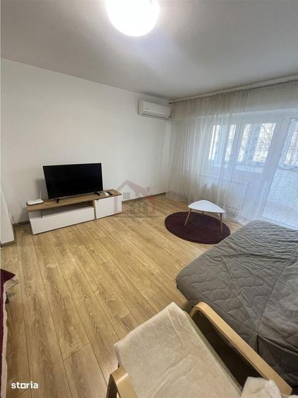 Garsonieră decomandată, mobilată în Tei