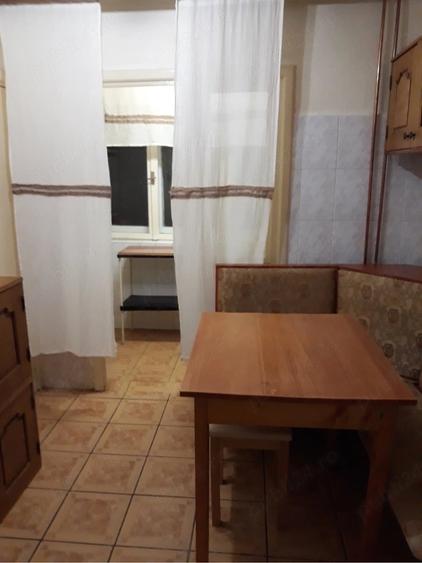 Apartament cu 2 camere decomandat în Girocului