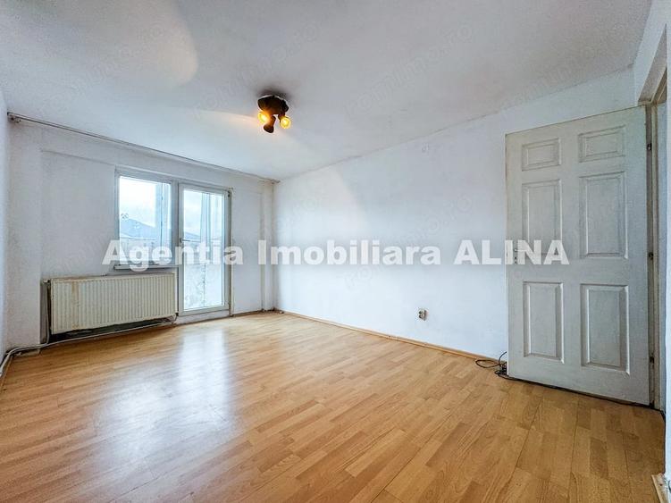 Apartament cu 2 camere decomandat în Micro 15
