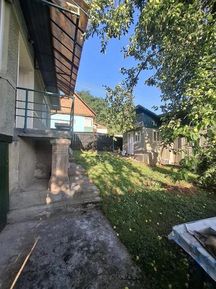 Casă cu 2 camere cu Teren 1541 Mp în Central