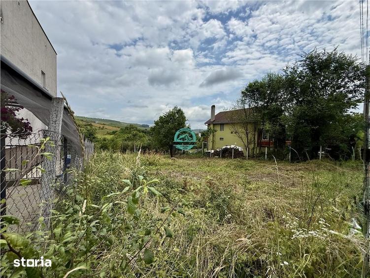 Teren de vanzare, suprafata 900 mp, in Livezeni - 2