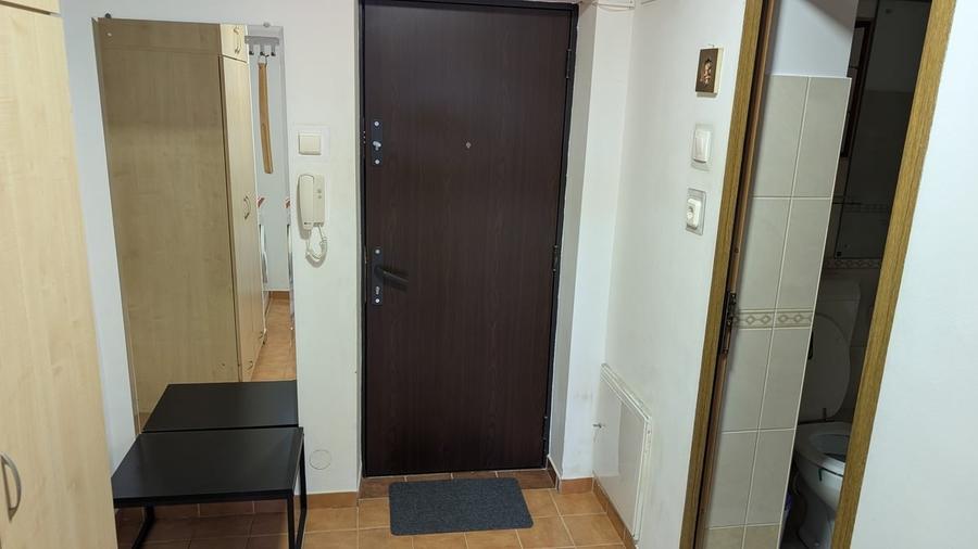 Garsonieră decomandată în Muncii