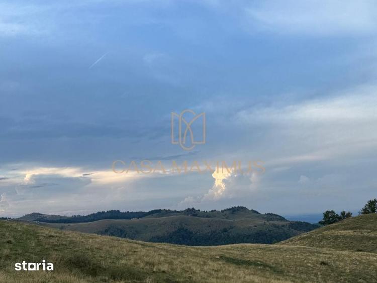 Teren de 14526 mp, în Gura Râului