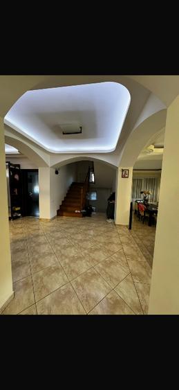 Casă individuală cu 5 camere cu Canalizare în Afumați