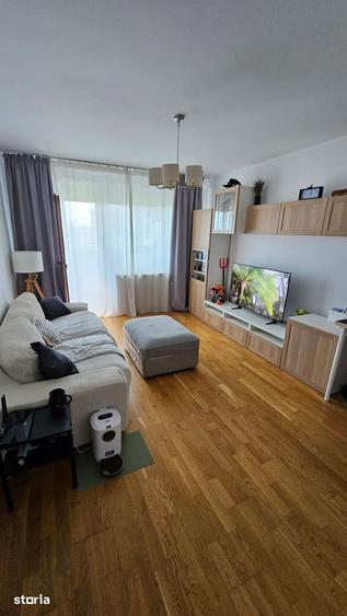 Apartament cu 3 camere decomandat în Grivița