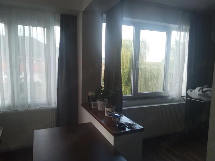 Garsonieră decomandată în Central