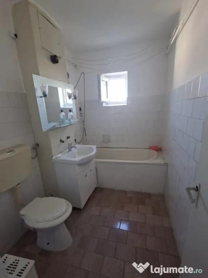 Apartament cu 2 camere decomandat în Brazda lui Novac
