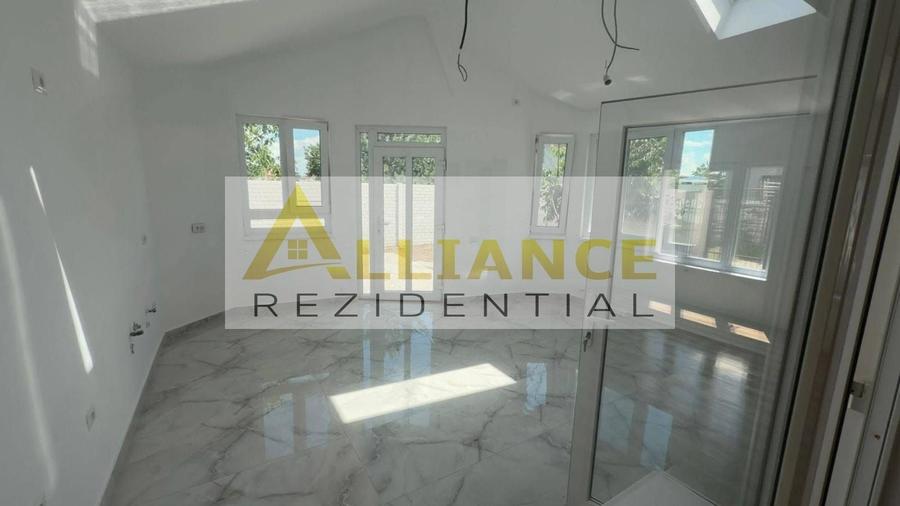 Casă individuală cu 4 camere cu Canalizare în Berceni