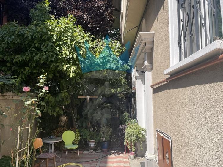 Apartament cu 2 camere semidecomandat, mobilat în Floreasca