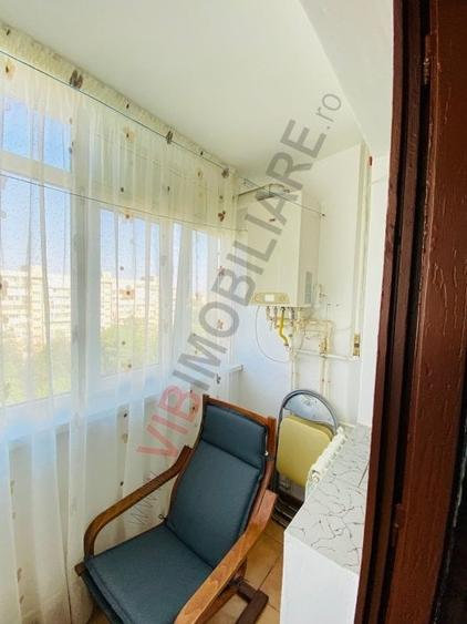 Garsonieră decomandată în Balta Albă