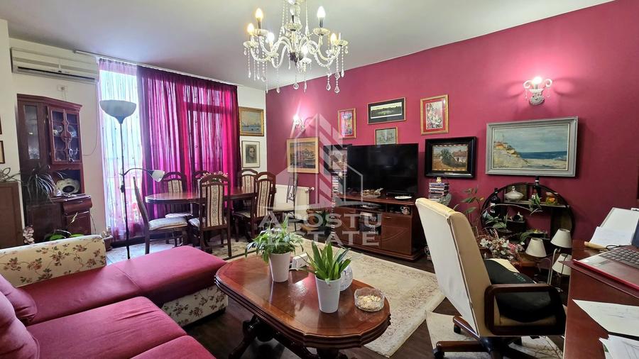 Apartament cu 2 camere semidecomandat, mobilat în Aradului
