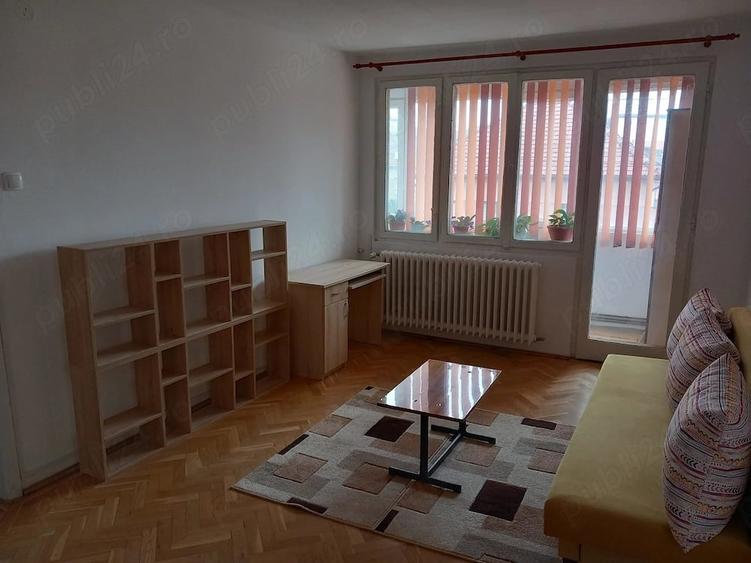 Apartament cu 2 camere semidecomandat în Olimpia-Stadion