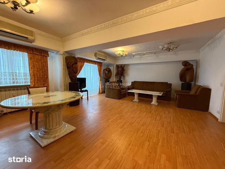 Apartament cu 3 camere, mobilat în Decebal