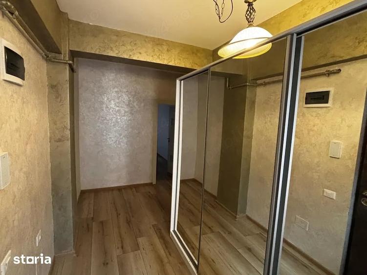 Apartament cu 3 camere decomandat, mobilat în Central