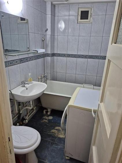 Apartament cu 3 camere decomandat în Ultracentral