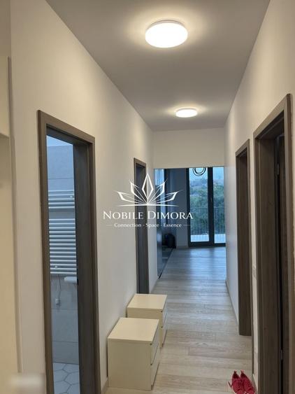 Apartament cu 3 camere semidecomandat, mobilat în Take Ionescu