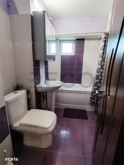 Apartament cu 3 camere în Dragoș Vodă