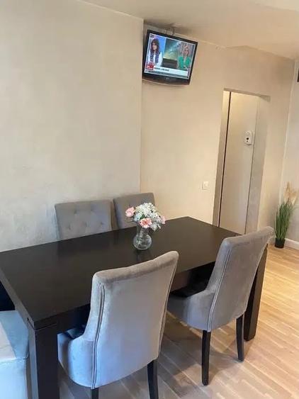 Apartament cu 3 camere decomandat în Decebal