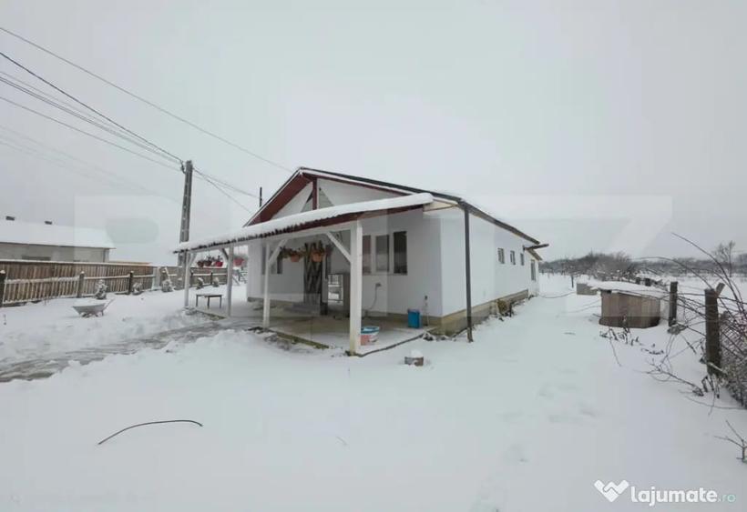 Casă cu 3 camere cu Teren 500 Mp în Central