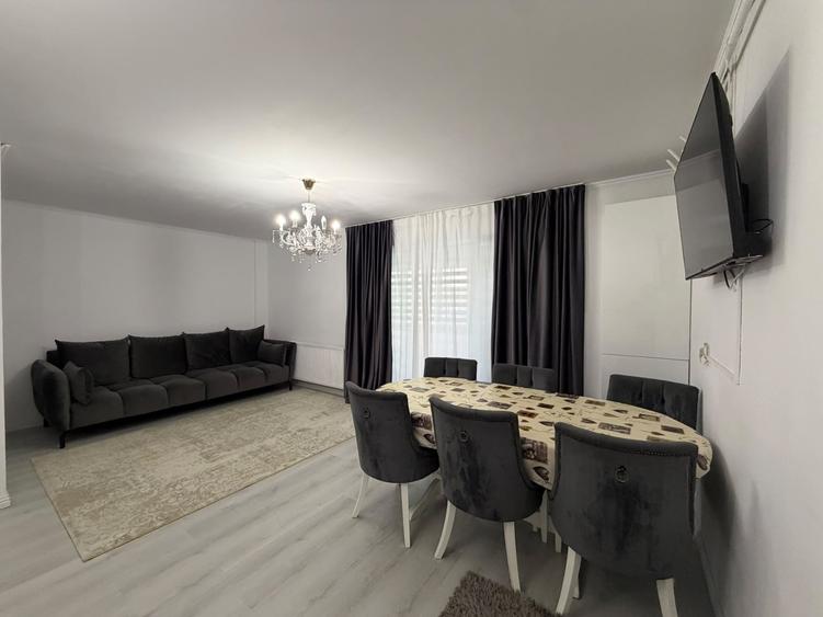 Apartament cu 3 camere semidecomandat în Florești