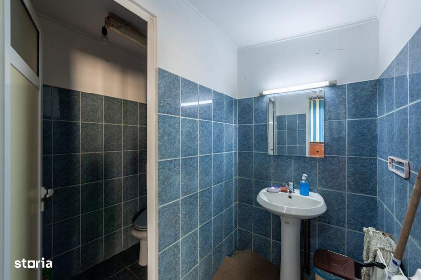 Spațiu comercial, de 1,294 mp, în Mărăcineni