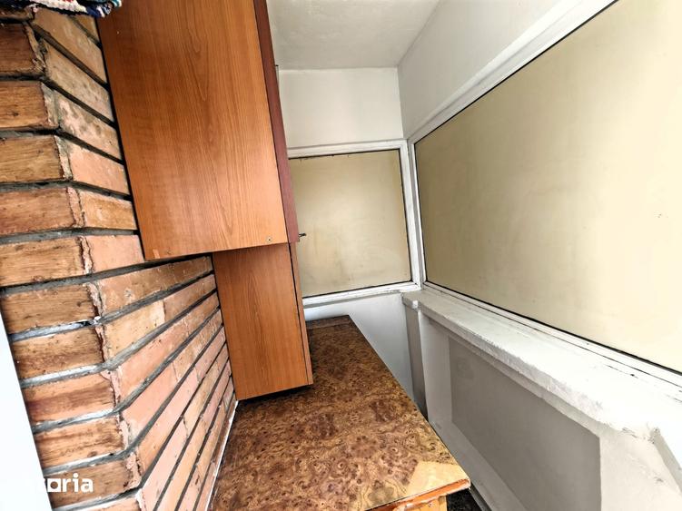 Apartament cu 2 camere decomandat în Banca Națională
