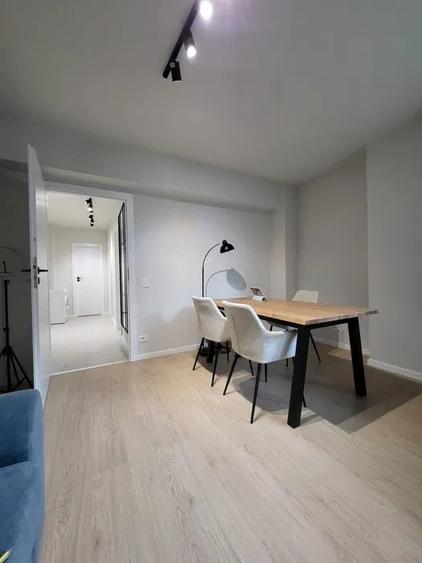 Apartament cu 2 camere decomandat în 13 Septembrie