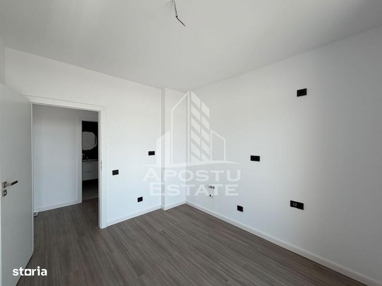 Apartament cu 2 camere decomandat în Torontalului — fotografia 3