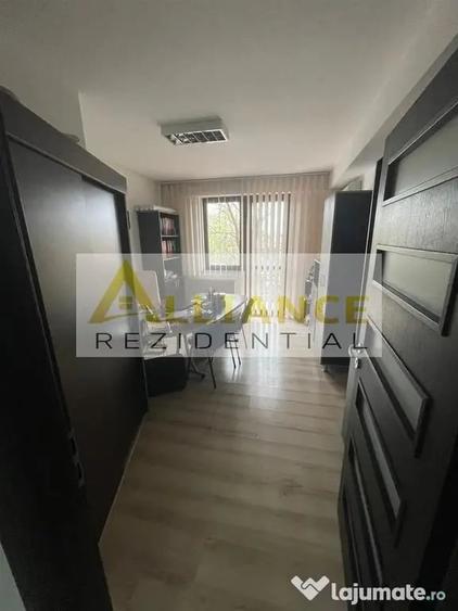Spațiu comercial, de 115 mp, în Central