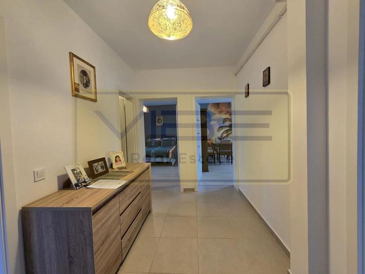 Apartament cu 3 camere semidecomandat, mobilat în Valea Lupului