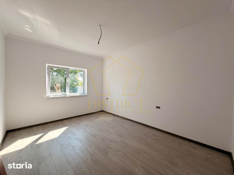 Casă cu 4 camere cu Teren 250 Mp în Moșnița Veche