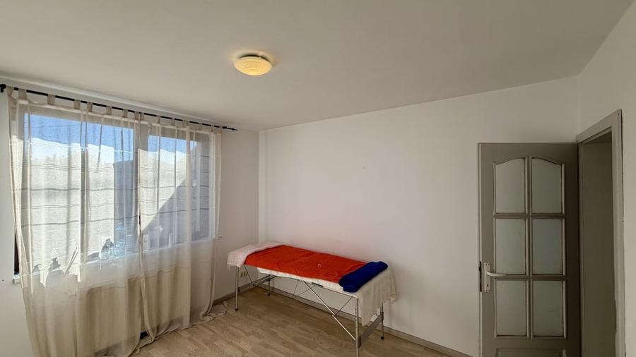 Casă individuală cu 6 camere cu Teren 535 Mp în Tunari