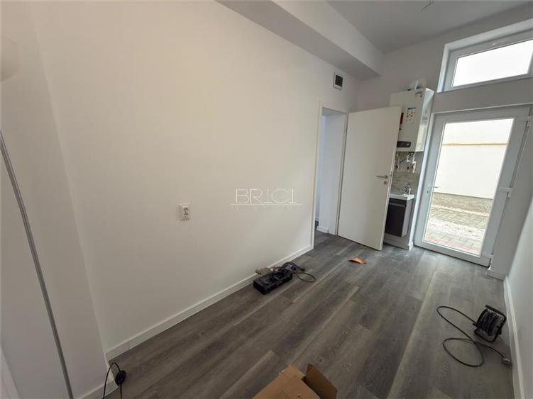 Spațiu comercial, de 52 mp, în Central
