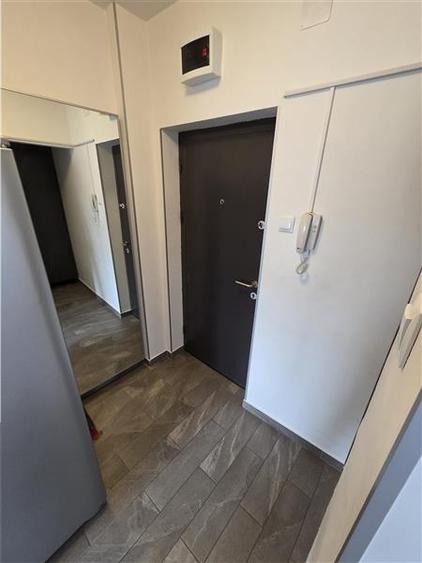 Apartament cu 2 camere semidecomandat în Chibrit