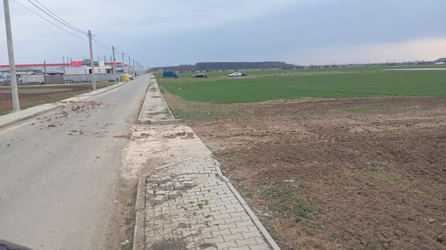 Teren Construcții intravilan de 5000 mp, în Dragomirești-Deal