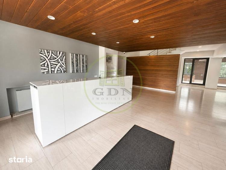 Apartament cu 2 camere semidecomandat, mobilat în Nord